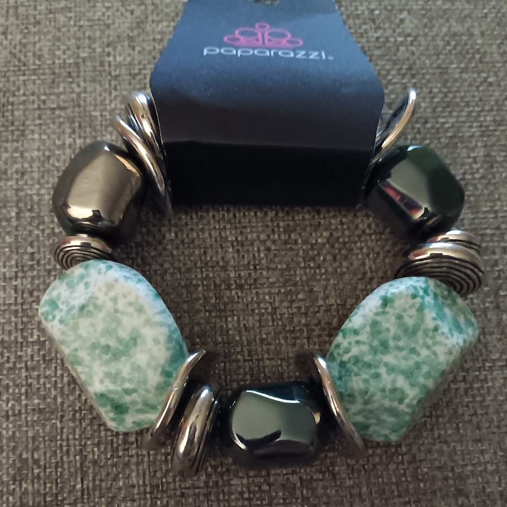 Paparazzi Green and Silver Chunky Bracelet